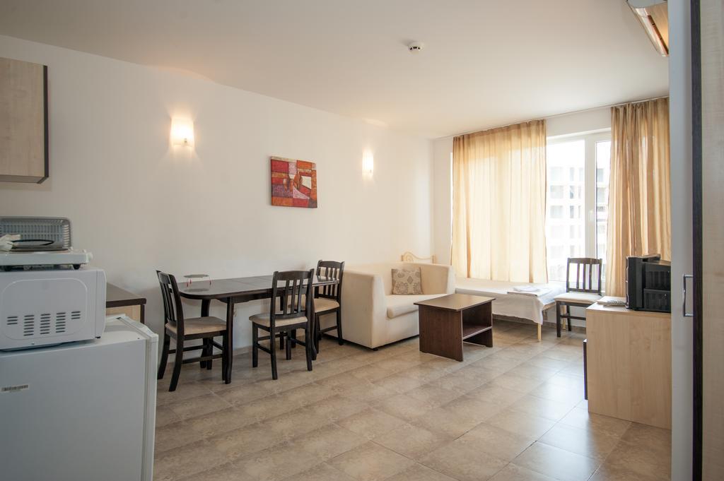 Stella Polaris Apartcomplex Sunny Beach Room photo